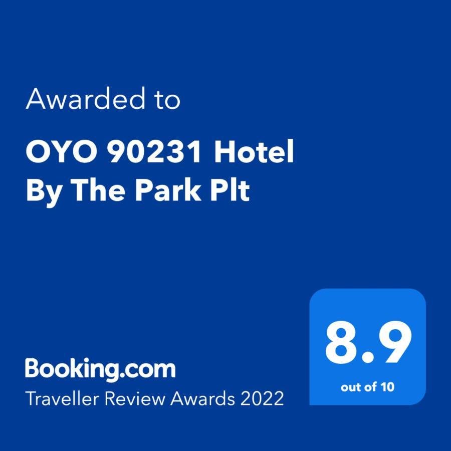 Oyo 90231 Hotel By The Park Plt Johor Bahru Exterior foto